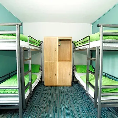 Yha Malham Hotel 4*